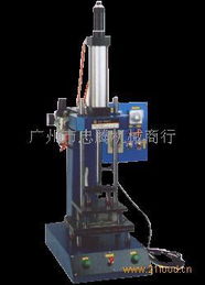 贴标机械 自动化与精准并行的产品展示